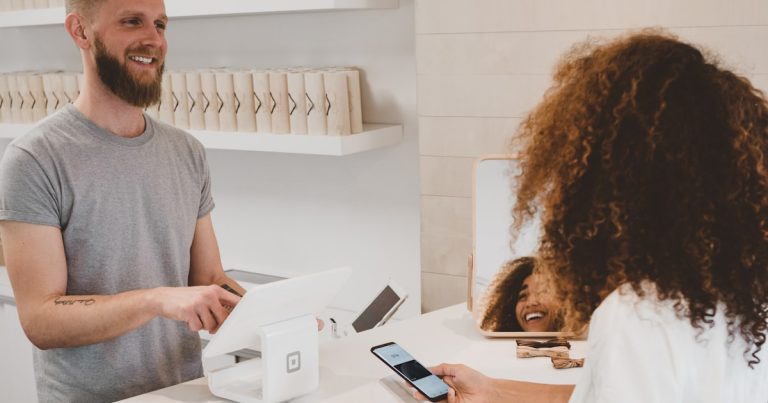 WordPress vs Shopify 2025 — comparatif e-commerce