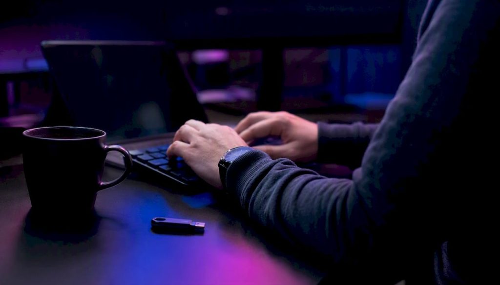 Développement manuel du backend pour la gestion de la bannière de consentement aux cookies
